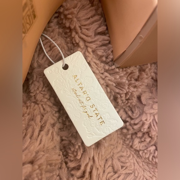 NWT Altar’d State Denim Daisy Blossom Platform Sandals - Picture 4 of 8